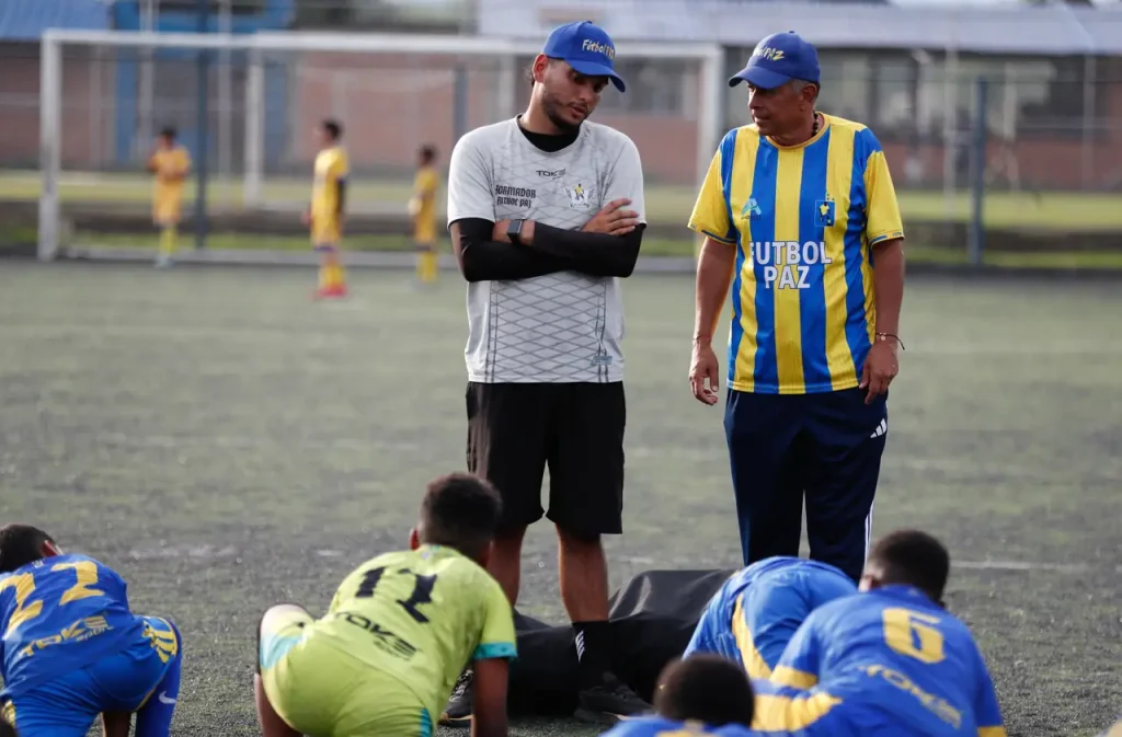 Quiñones-Colombia-Fútbol Paz