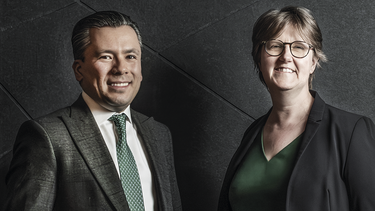 Cecile Grimault y Andrés Cifuentes, de BNP Paribas. Foto: ©Tatiana Godoy.