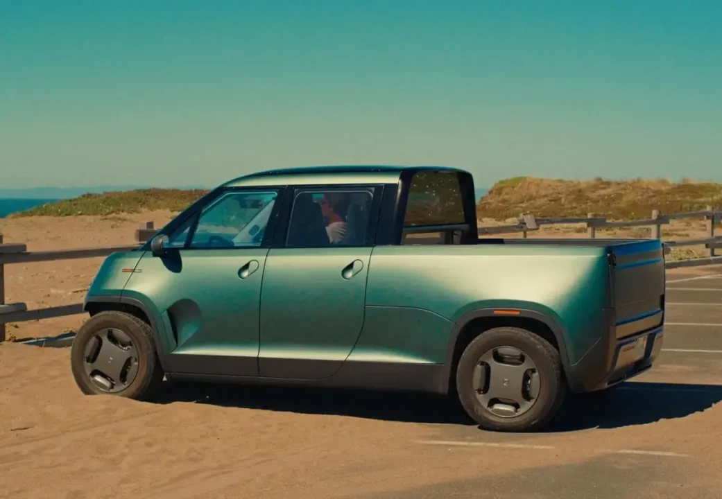 Fundadores de Tesla respaldan alternativa a las camionetas eléctricas compactas