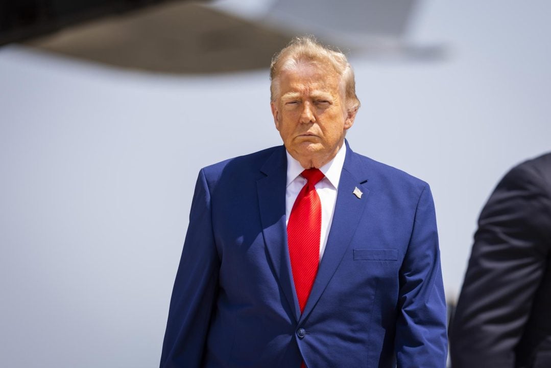 Trump promete castigar a Irán por los ataques hutíes en el Mar Rojo; el petróleo supera los 100 dólares