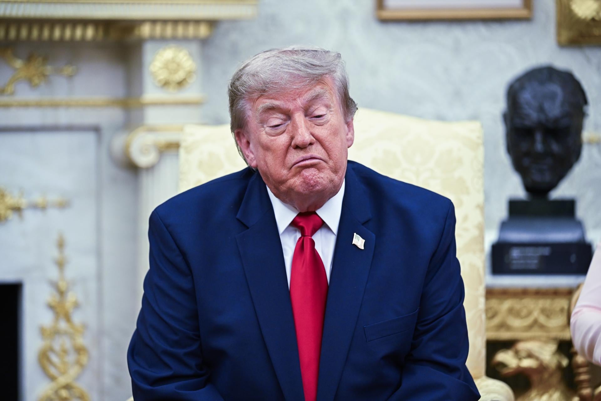 Trump dice que Estados Unidos destruirá las instalaciones de Pickaxe Mountain en Irán