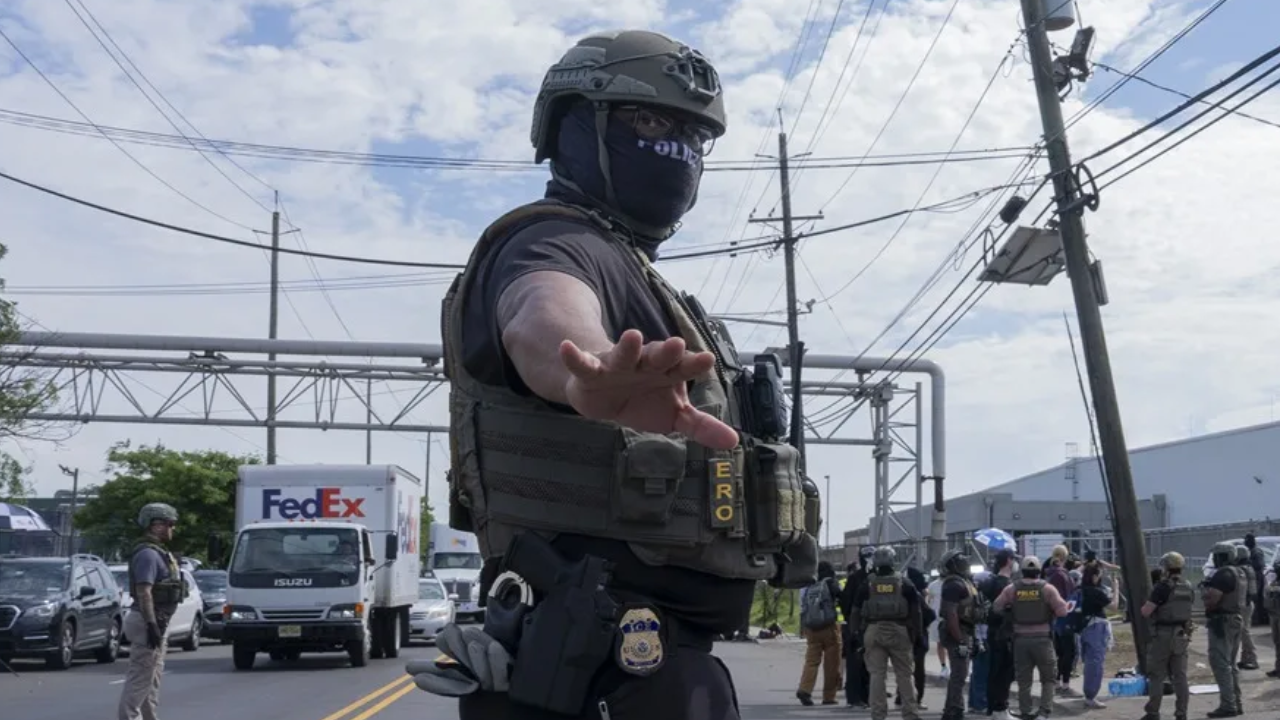 Agente de ICE mata a migrante mexicano en Texas