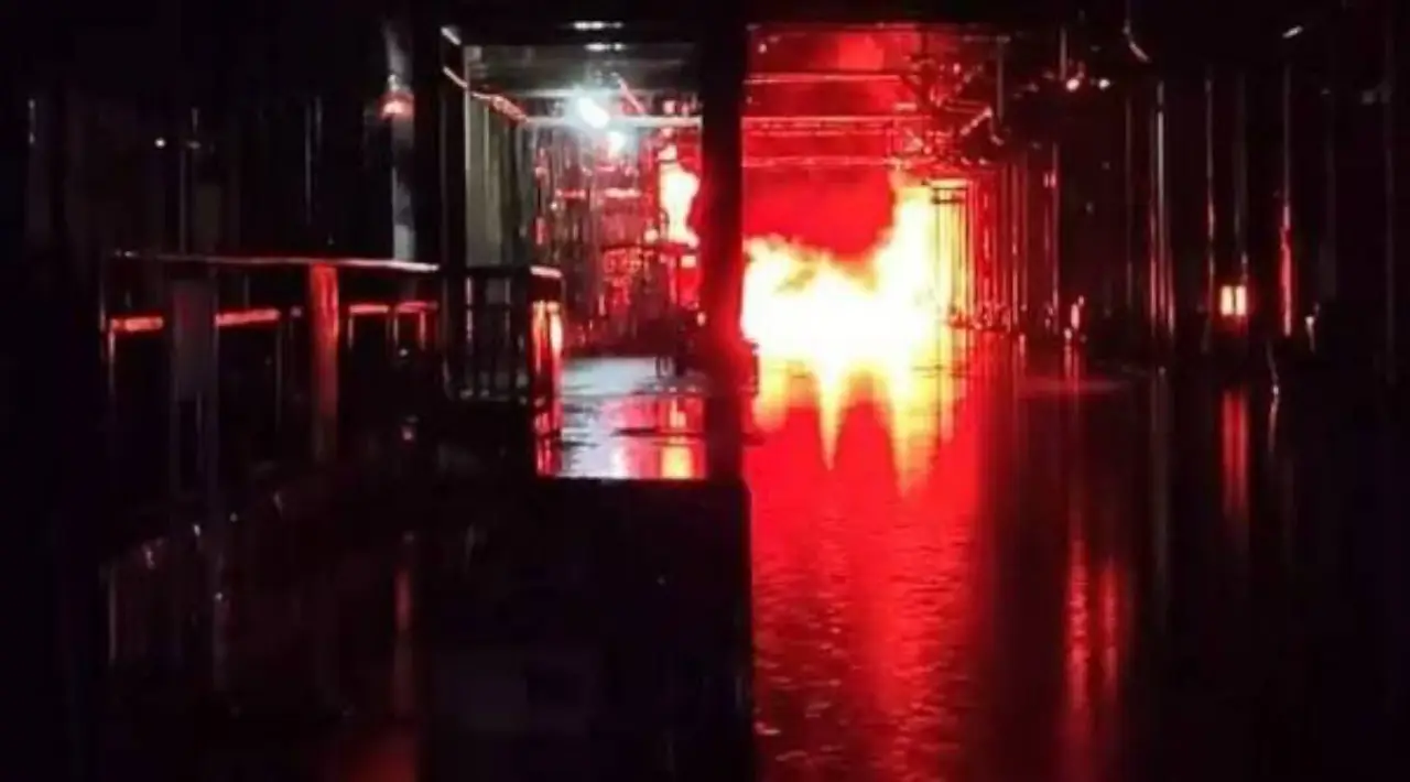 Pemex reporta control de incendio en Refinería Salamanca
