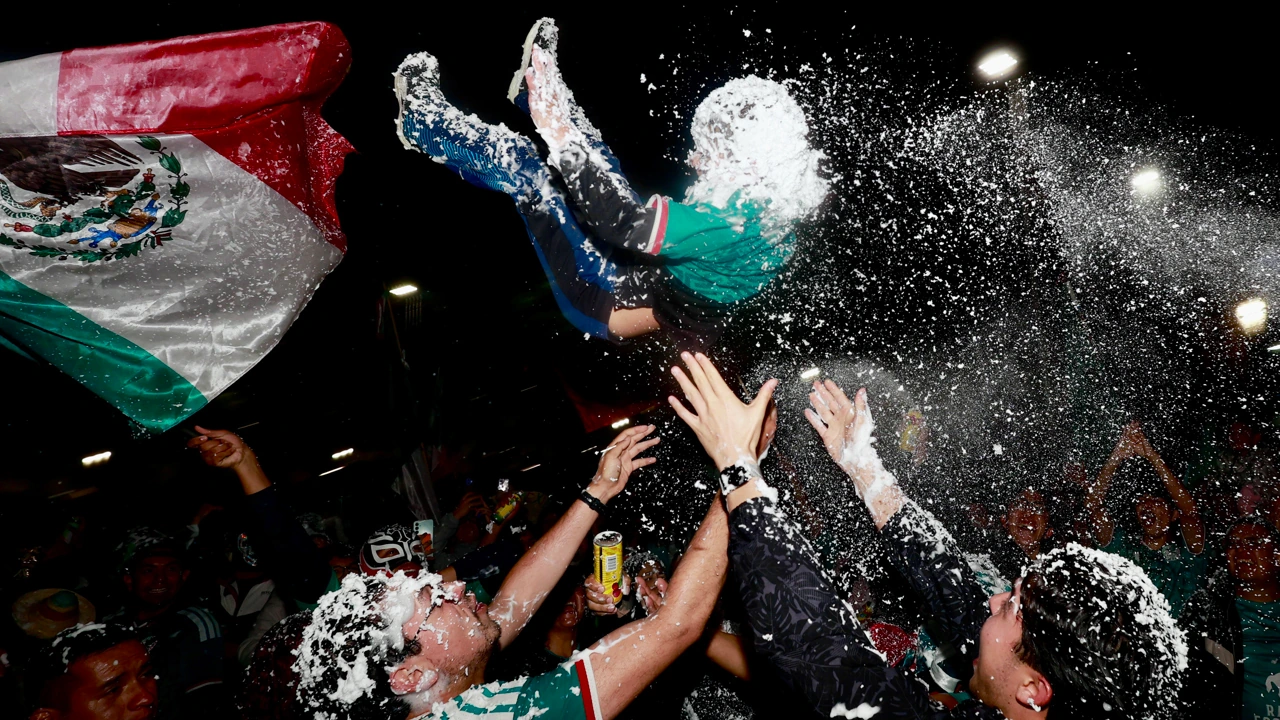 Tres muertos por asfixia durante los festejos por el triunfo de México en el Mundial