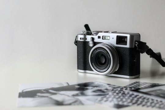 cámara fotografía jóvenes