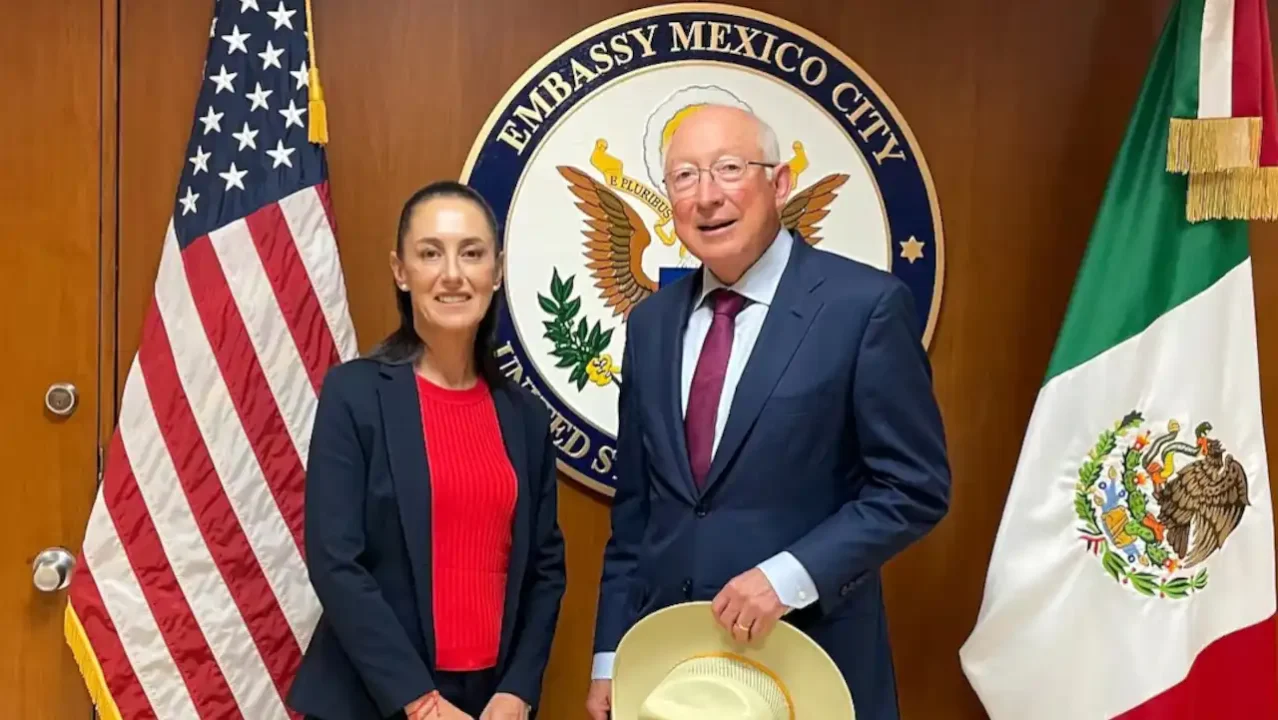 Sheinbaum destaca que exembajador Ken Salazar dijo en entrevista que no tenía pruebas contra Rocha Moya